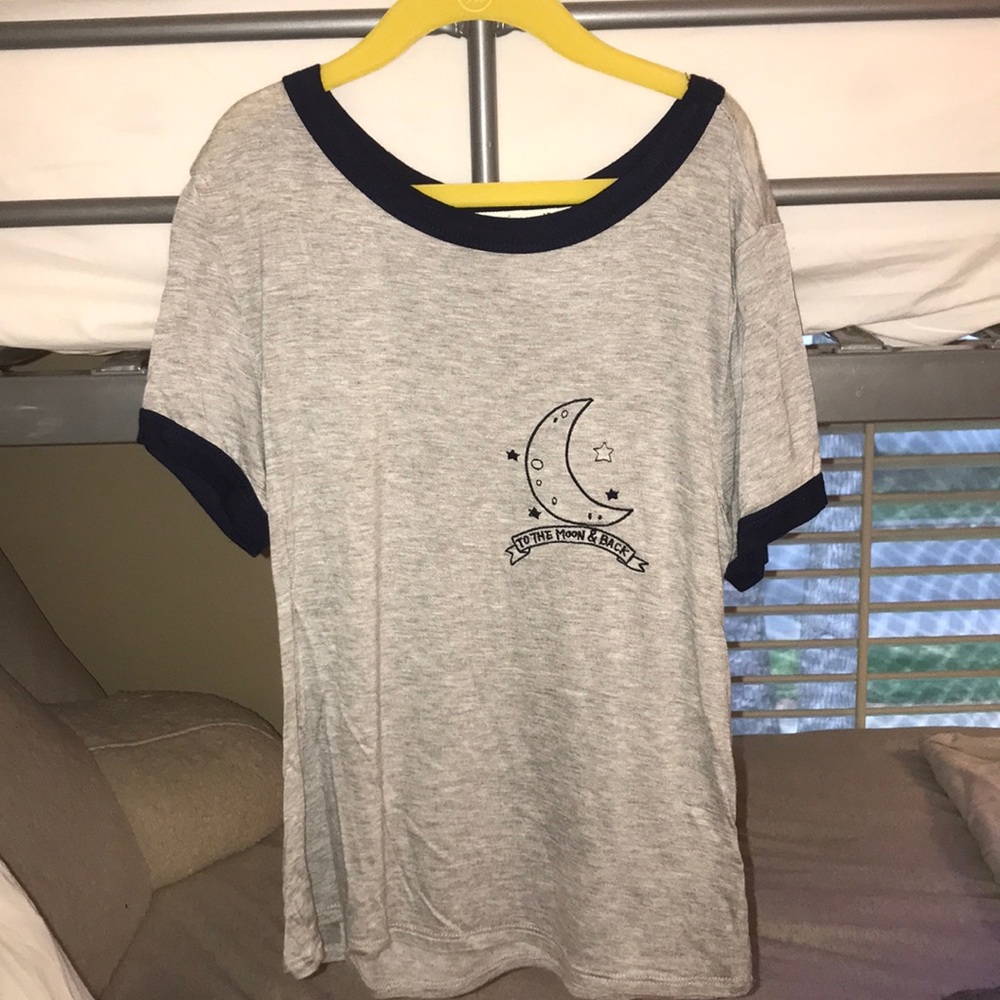 Graphic tee